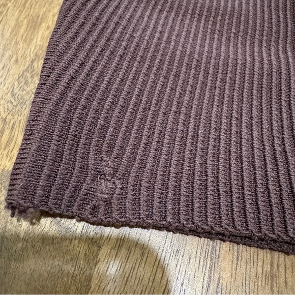 Babaton Ribbed Knit Sculpt Tube Top - Picture 8 of 10